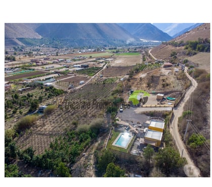 Terrenos Vicuña Elqui - Fotos de Terreno para turismo, piscina y cabañas amobladas. Vicuña
