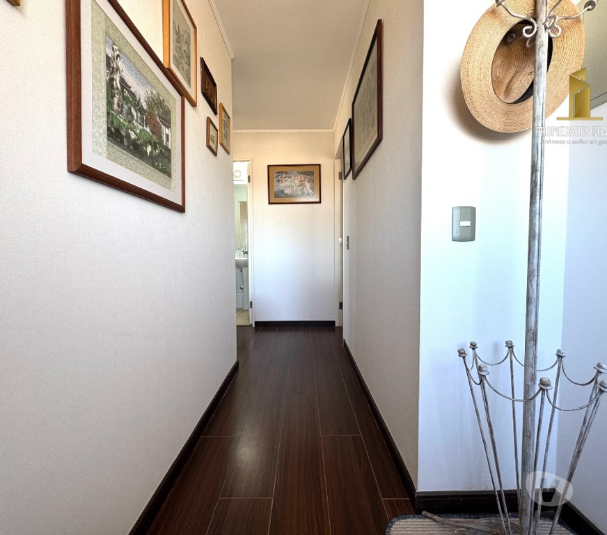 Bienes Raices Valparaíso Valparaíso - Fotos de VALPARAISO VENDE DEPARTAMENTO 3D 2B SOLEADO VISTA AL MAR
