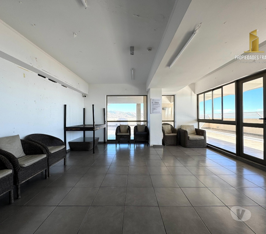 Bienes Raices Valparaíso Valparaíso - Fotos de VALPARAISO VENDE DEPARTAMENTO 3D 2B SOLEADO VISTA AL MAR