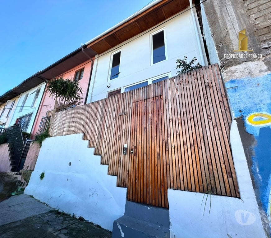 Bienes Raices Valparaíso Viña del Mar - Fotos de VIÑA VENDE IMPECABLE CASA 3D 1B REMODELADA SANTA INES