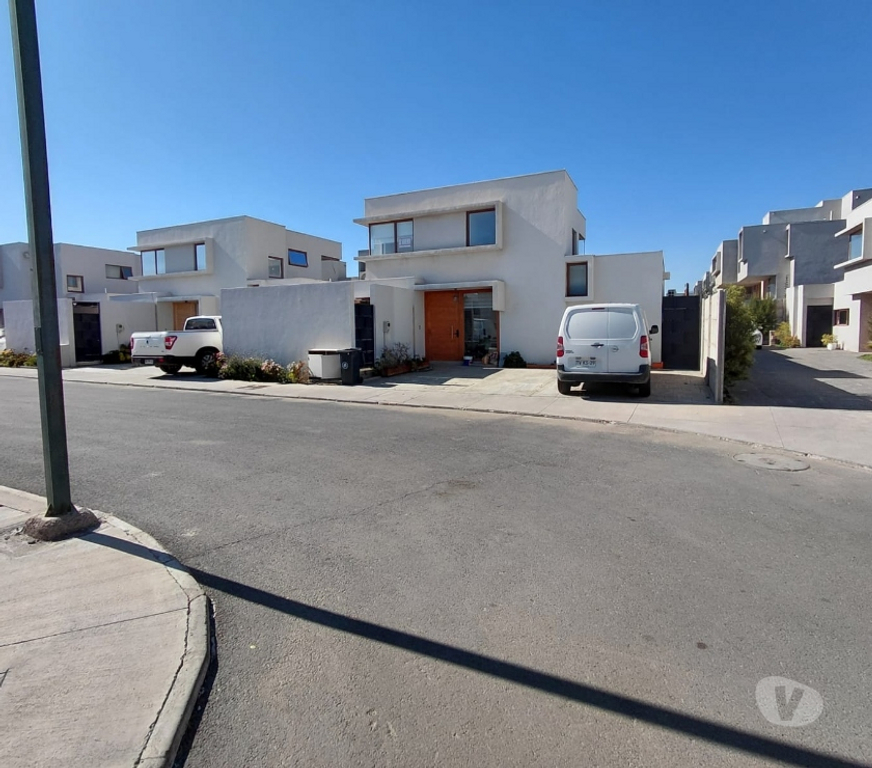 Arriendos Chacabuco Colina - Fotos de Arriendo casa Chicureo