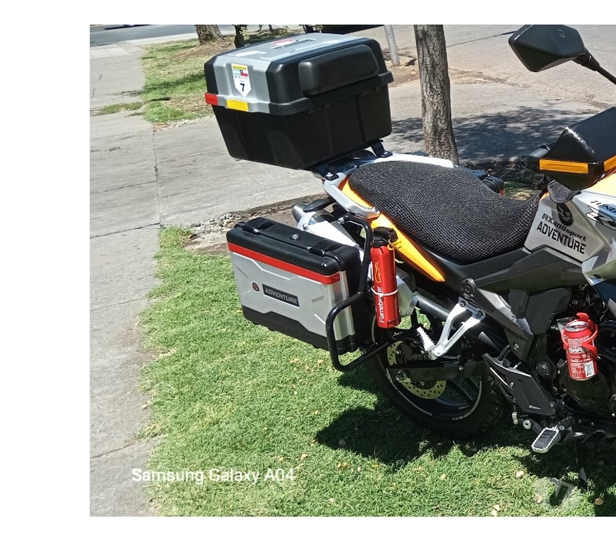 Vendo moto Santiago Santiago - Fotos de MOTO ZONGSHAN RX1 VENDO IMPECABLE POCO USO UNICO DUEÑO