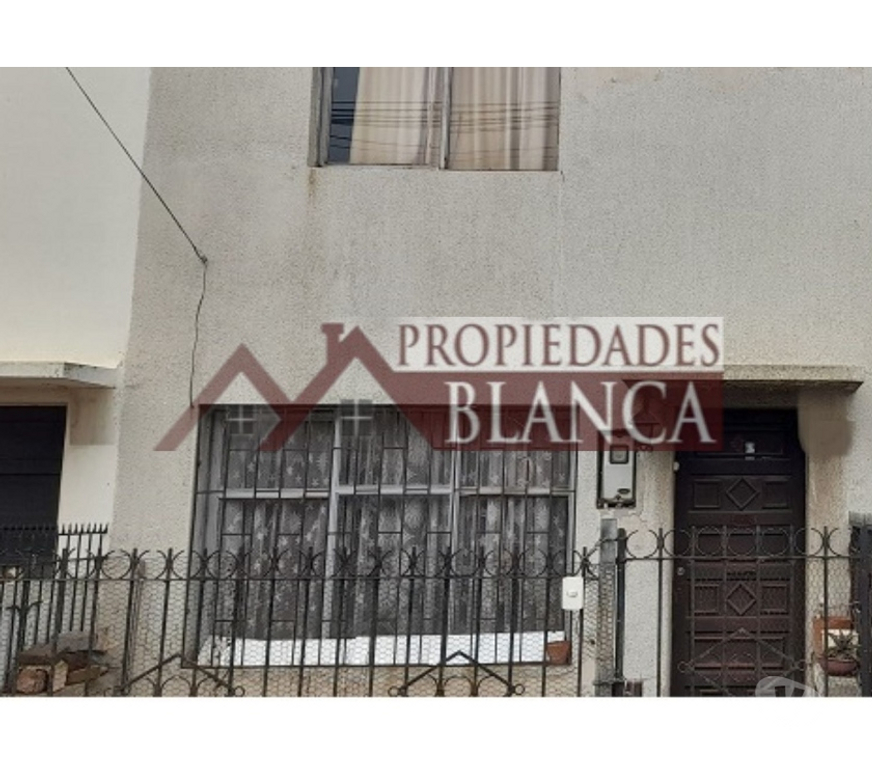 Bienes Raices Valparaíso Viña del Mar - Fotos de CASA DE DOS PISOS PAREO CONTINUO VIÑA DEL MAR