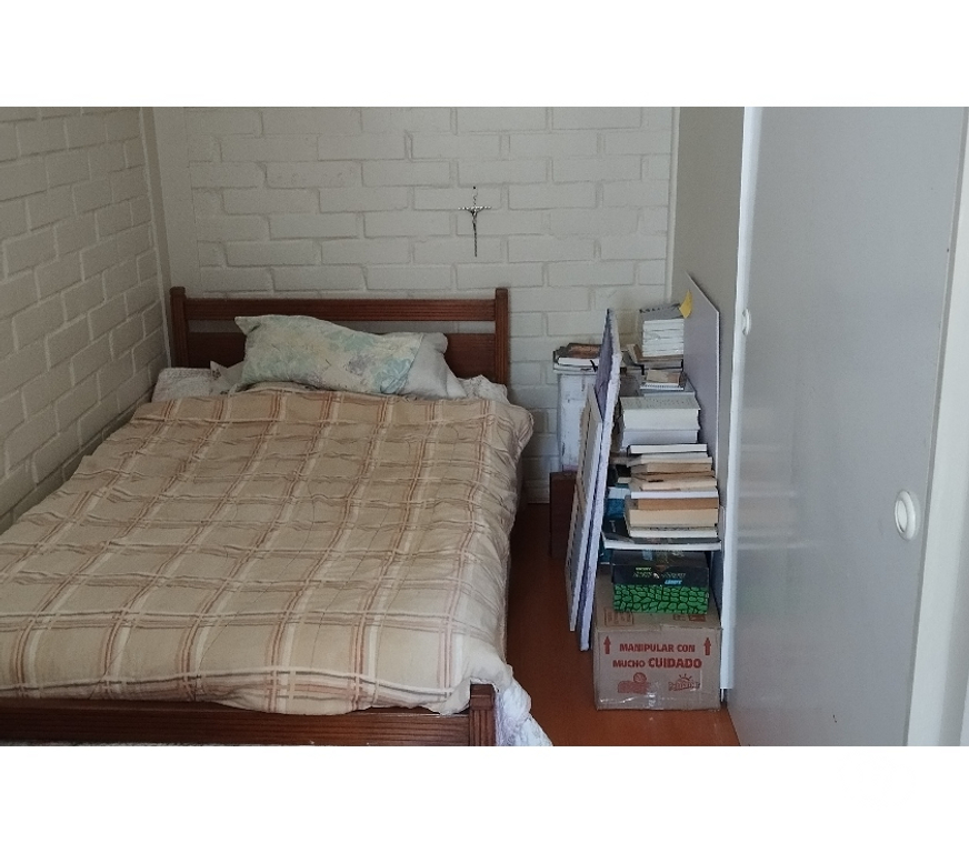 Bienes Raices Valparaíso Villa Alemana - Fotos de CASA PAREADA DOS PISOS POBLACION PUYARAL VILLA ALEMANA