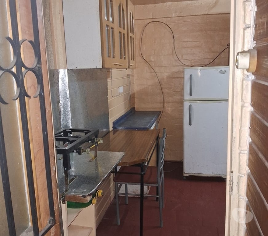 Arriendo de piezas Santiago La Florida - Fotos de PIEZA AMOBLADA SECTOR 14 VICUÑA A 3C DEL METRO