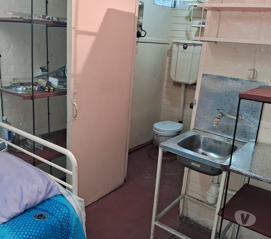 Arriendo de piezas Santiago La Florida - Fotos de PIEZA AMOBLADA SECTOR 14 VICUÑA A 3C DEL METRO