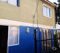 CASA EN VENTA DE DOS PISOS PAREO SIMPLE LOS PINOS