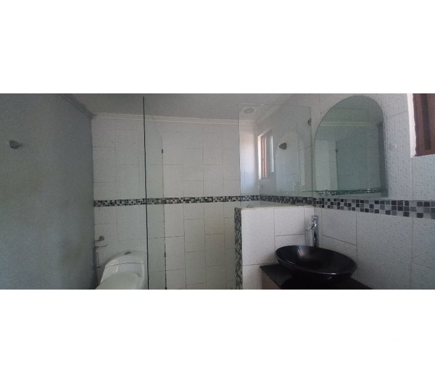 Arriendos Santiago Maipú - Fotos de Arrienda Casa 4 Dormitorio 2 estacionamient El Conquistador