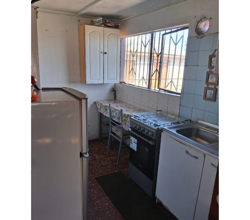 Arriendo de piezas Valparaíso Viña del Mar - Fotos de Habitación Amueblada Miraflores - Gastos Comunes Incluidos