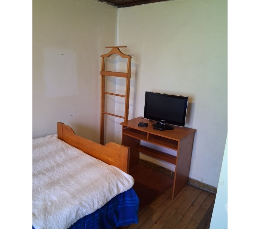 Arriendo de piezas Valparaíso Viña del Mar - Fotos de Habitación Amueblada Miraflores - Gastos Comunes Incluidos