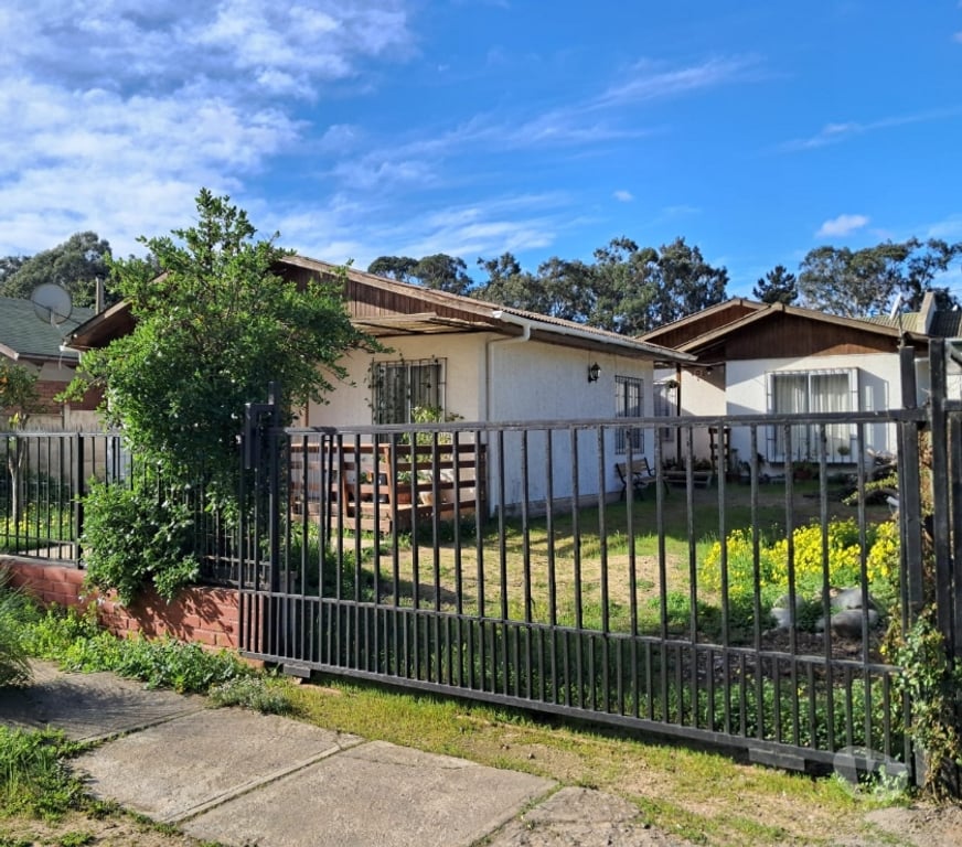 Bienes Raices San Antonio Algarrobo - Fotos de se venden dos casas
