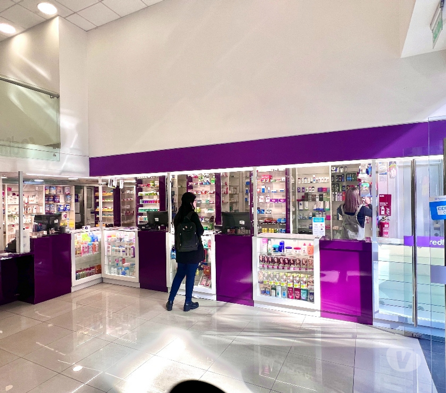 Negocios en Venta - Traspasos Santiago Santiago - Fotos de Venta de Farmacia Funcionando, Muy Bien ubicado