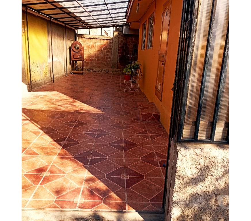 Bienes Raices Valparaíso Quilpué - Fotos de CASA INDEPENDIENTE DE UN PISO BELLOTO CENTRO