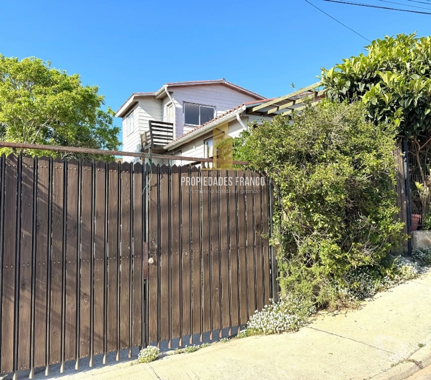 Bienes Raices Valparaíso Concón - Fotos de CONCÓN VENDE CASA AMPLIA 4D 2 MUY BUENA CONECTIVIDAD