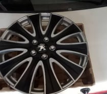Fotos de 1 Tapa de rueda aro 15 linea Peugeot usada 100% operativa