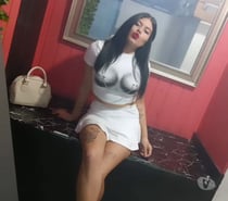 Linda joven simpática