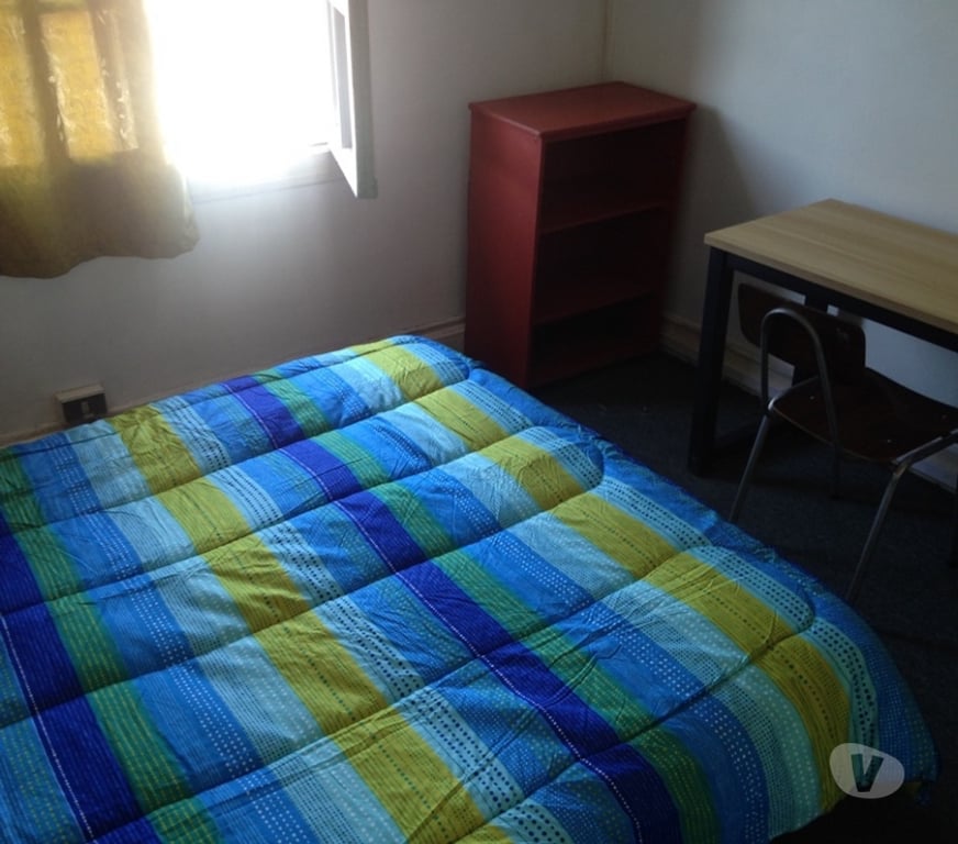 Arriendo de piezas Santiago Providencia - Fotos de Habitaciones en tranquila casa del Barrio Italia