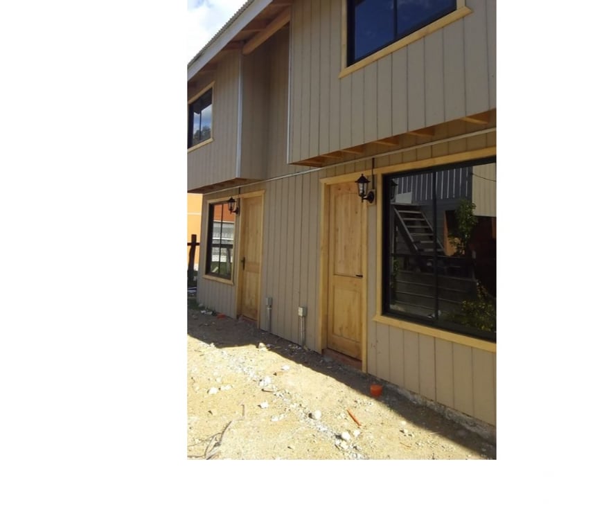 Bienes Raices Palena Futaleufú - Fotos de Casa de pueblo + 2 departamentos