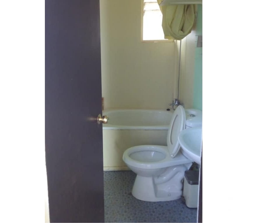 Bienes Raices Palena Futaleufú - Fotos de Casa de pueblo + 2 departamentos