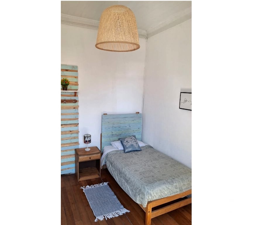 Arriendo de piezas Valparaíso Valparaíso - Fotos de Pieza grande amoblada (Sin mes de garantía) - Valparaíso