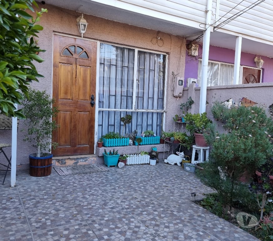 Bienes Raices Valparaíso Quilpué - Fotos de CASA DE DOS PISOS, UBICACIÓN A PASOS DE AV. PRINCIPAL