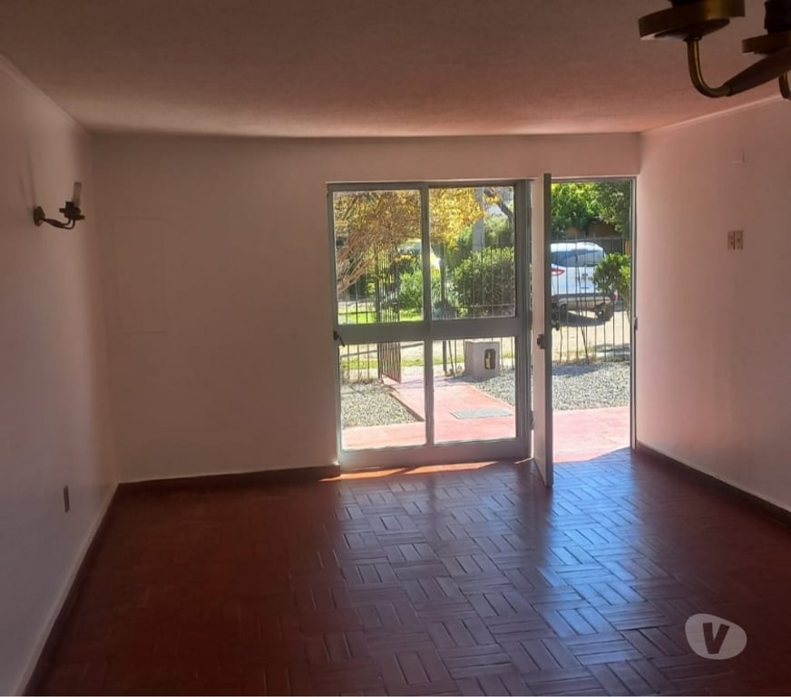Bienes Raices Santiago La Reina - Fotos de Vendo casa en la Reina en tranquilo pasaje con plaza