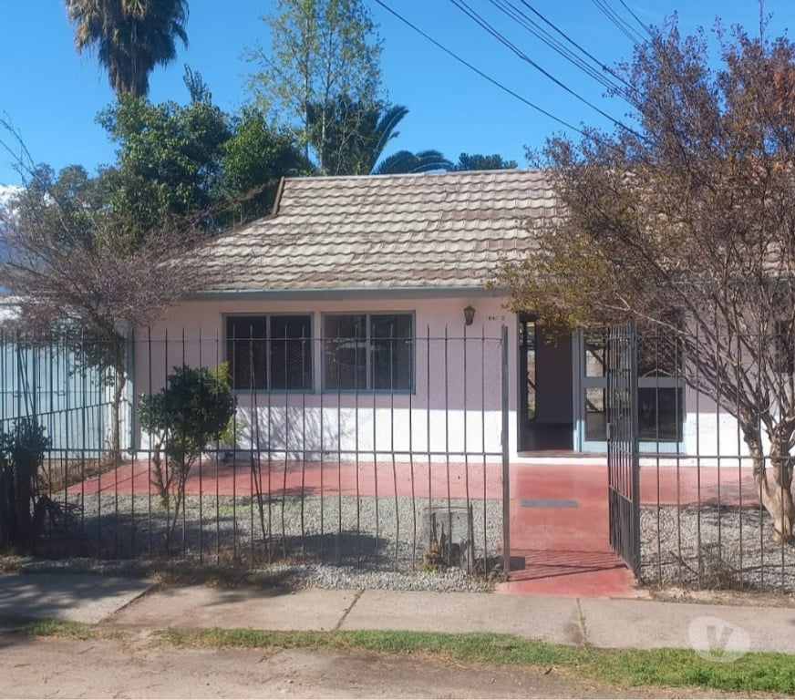 Bienes Raices Santiago La Reina - Fotos de Vendo casa en la Reina en tranquilo pasaje con plaza
