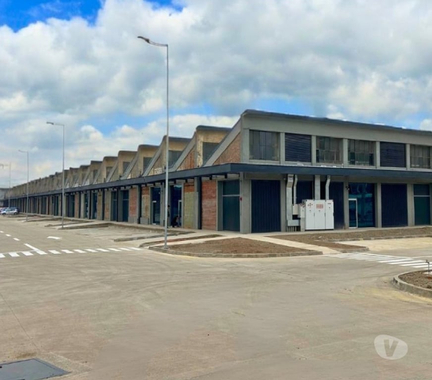Arriendo bodegas Santiago Renca - Fotos de Arriendo Bodega con buena ubicación y conectividad