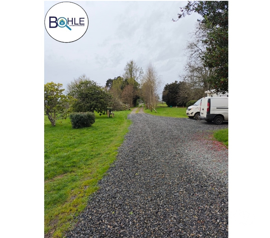 Bienes Raices Llanquihue Frutillar - Fotos de VENDO – CASA DE 3 PISOS EN PARCELA DE 1 HECTÁREA