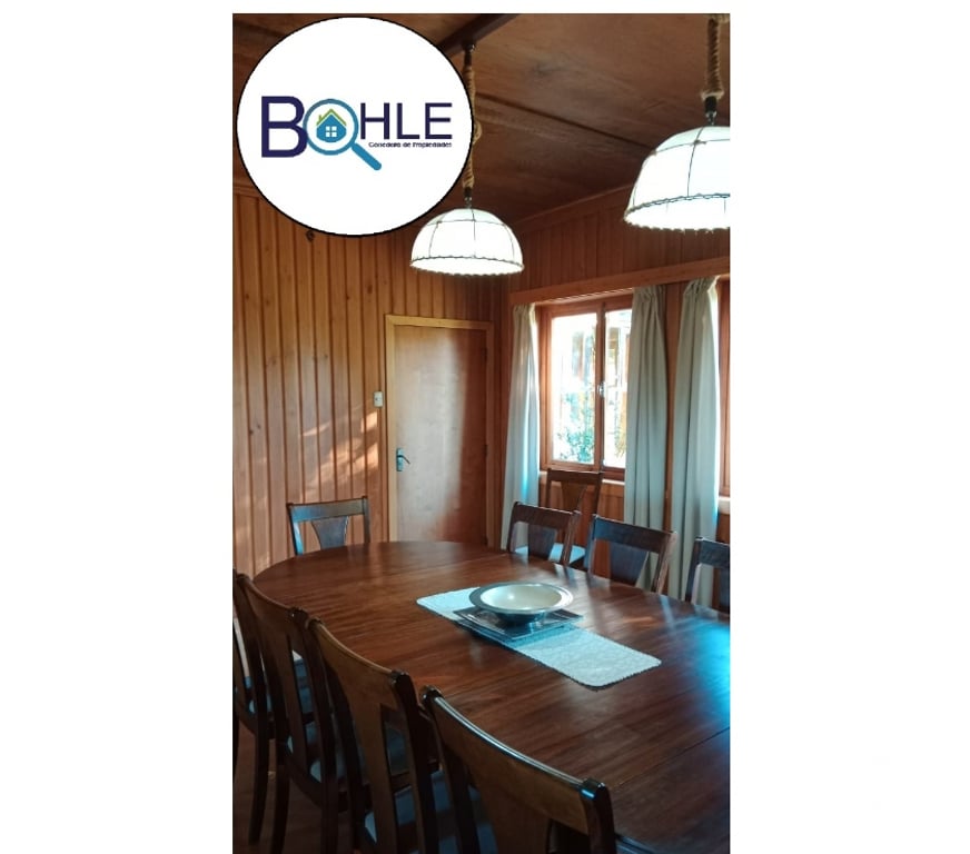 Bienes Raices Llanquihue Frutillar - Fotos de VENDO – CASA DE 3 PISOS EN PARCELA DE 1 HECTÁREA