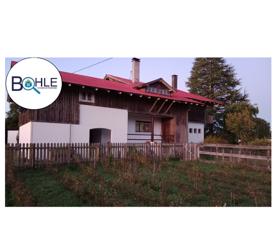 Bienes Raices Llanquihue Frutillar - Fotos de VENDO – CASA DE 3 PISOS EN PARCELA DE 1 HECTÁREA