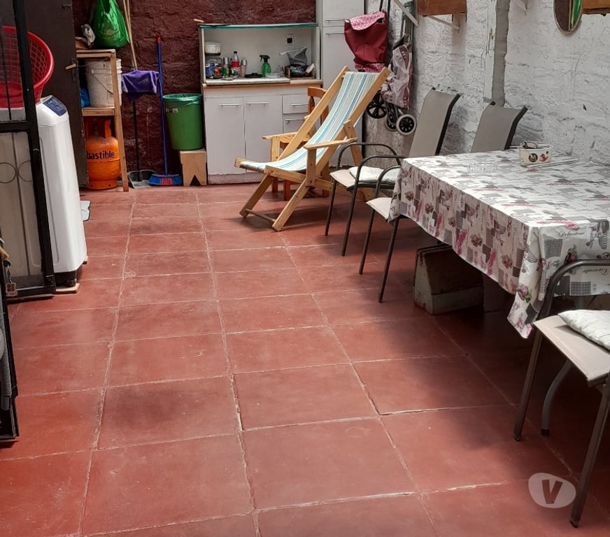 Bienes Raices Santiago La Florida - Fotos de CASA PASOS METRO MIRADOR 3 DORMITORIOS PSJE CERRADO
