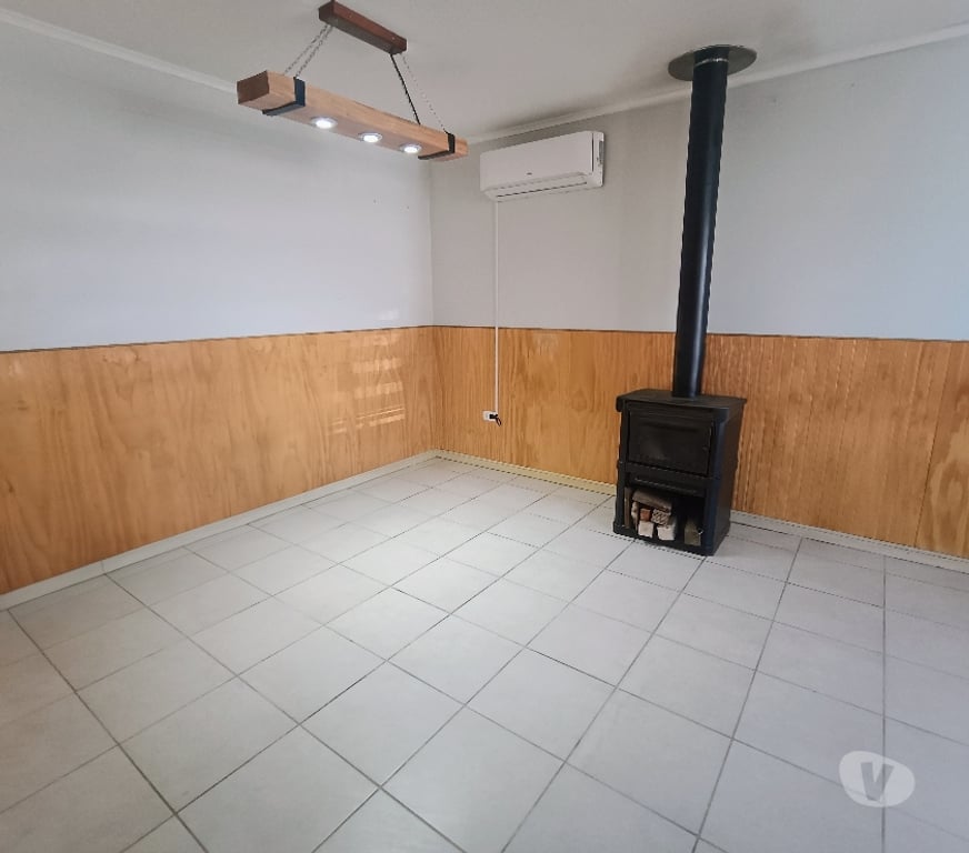 Arriendos Cautín Villarrica - Fotos de Casa acogedora con aire acondicionado y combustión lenta.