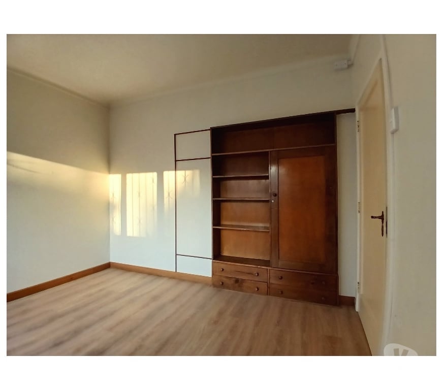 Arriendos Valparaíso Viña del Mar - Fotos de CASA ESQUINA MIRAFLORES BAJO, UN PISO + MANSARDA