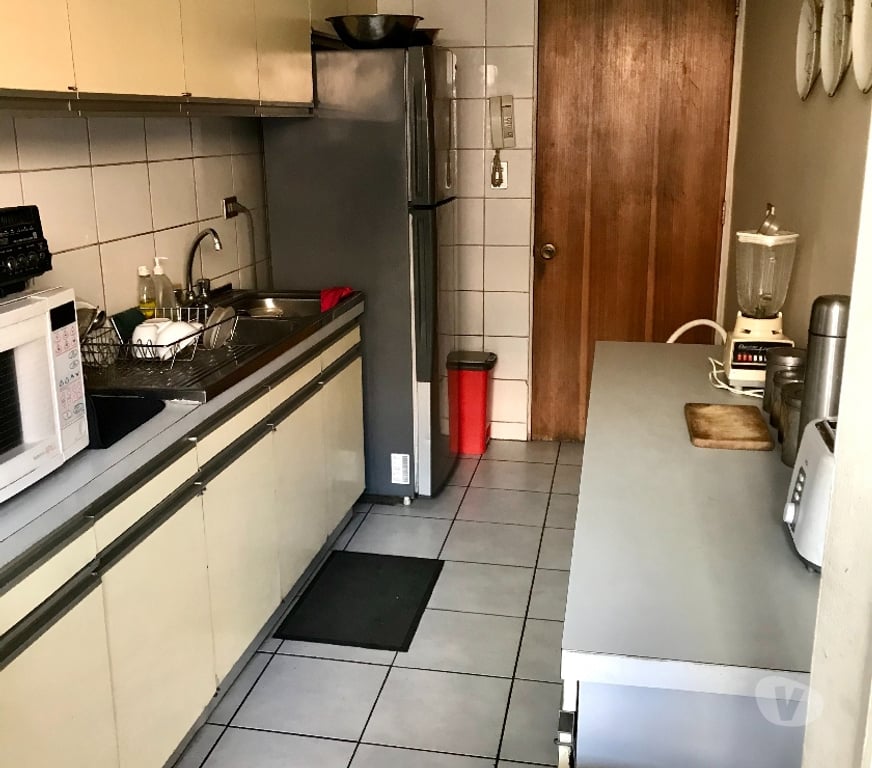 Arriendo de piezas Santiago Las Condes - Fotos de Arriendo habitación amoblada con baño, metro Alcantara