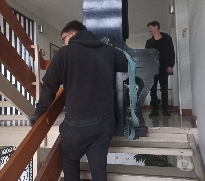 Fletes y Mudanzas - Transportes Valparaíso Viña del Mar - Fotos de Transporte especializado de Pianos y Cajas Fuertes