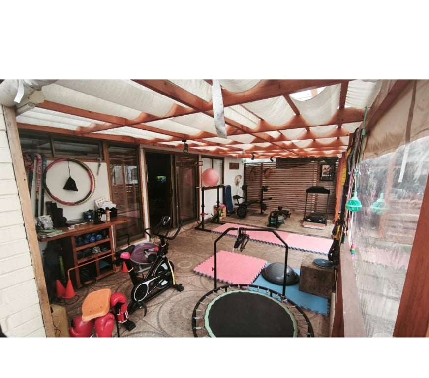 Bienes Raices Elqui La Serena - Fotos de CASA 4 DORMITORIOS 2 BAÑOS, PISCINA