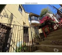 Se vende amplia vivienda en el corazón de Valparaíso