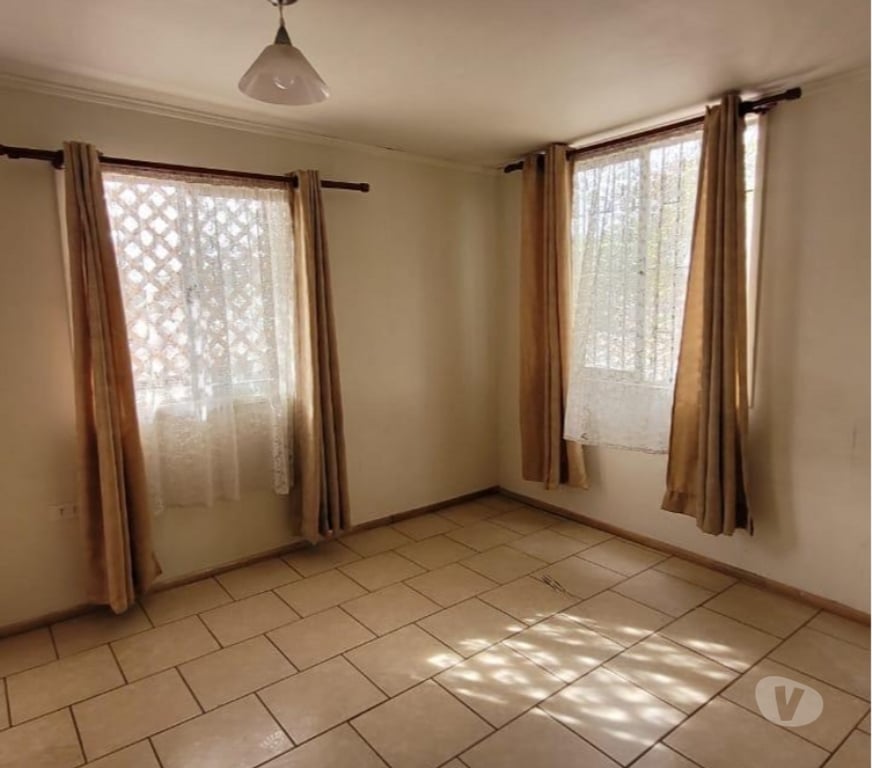 Arriendo de piezas Maipo San Bernardo - Fotos de Se arrienda amplia y luminosa pieza con entrada independient
