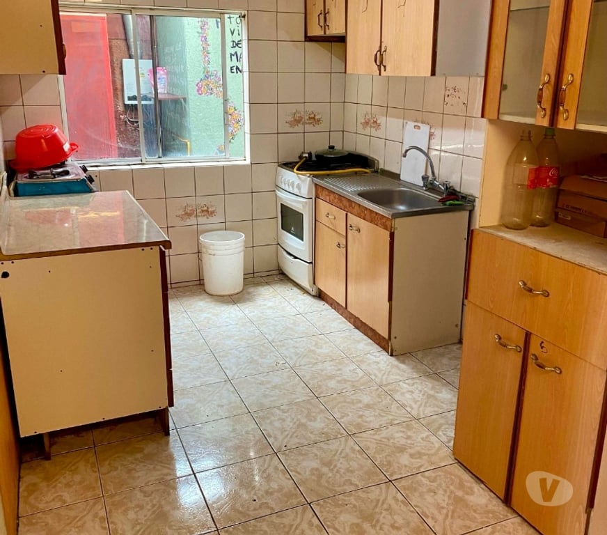 Bienes Raices Santiago El Bosque - Fotos de casa 2 pisos, tranquilo y seguro,frente a plaza cerrada.