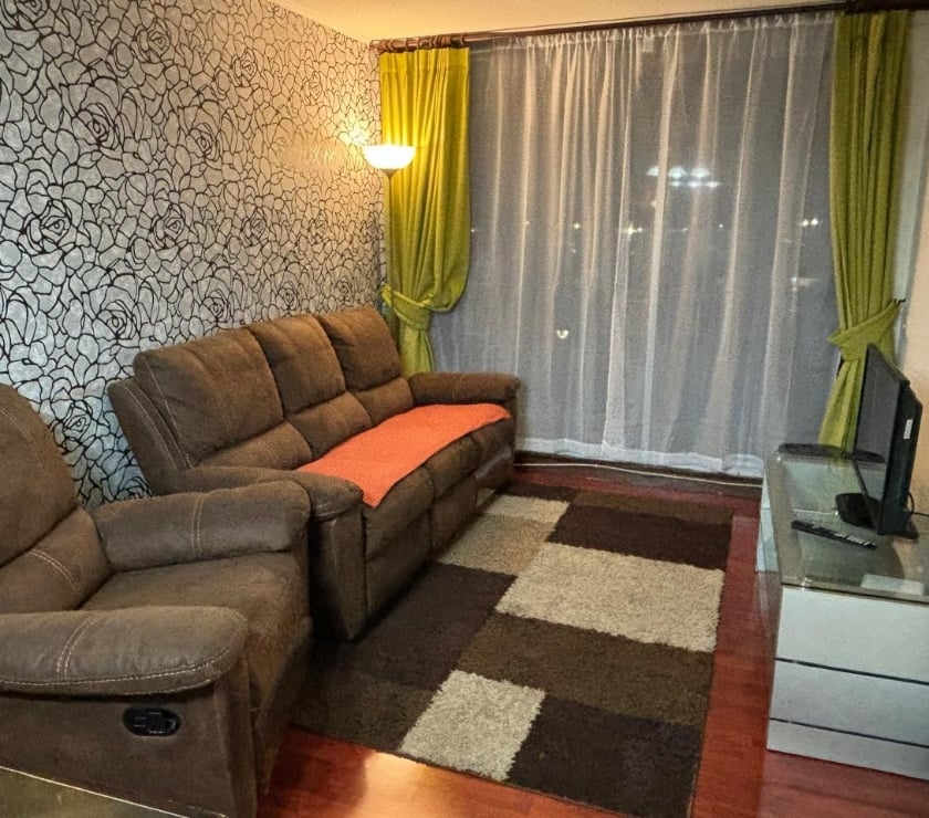 Arriendo departamento Lomas del rio 1