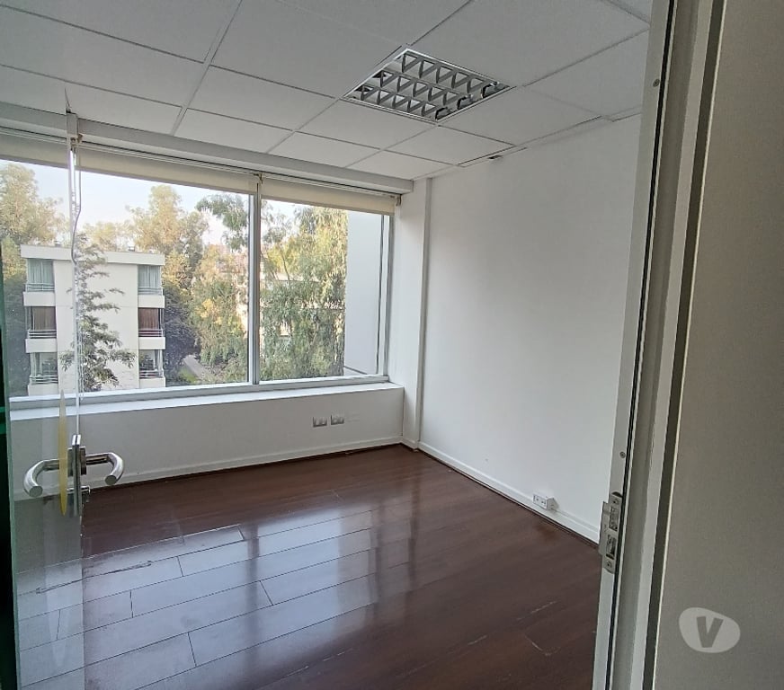 Arriendo oficinas Santiago Las Condes - Fotos de Oficina arriendo Metro Manquehue 4 privados,2 estac,2baños