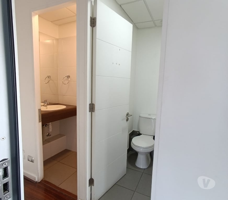 Arriendo oficinas Santiago Las Condes - Fotos de Oficina arriendo Metro Manquehue 4 privados,2 estac,2baños