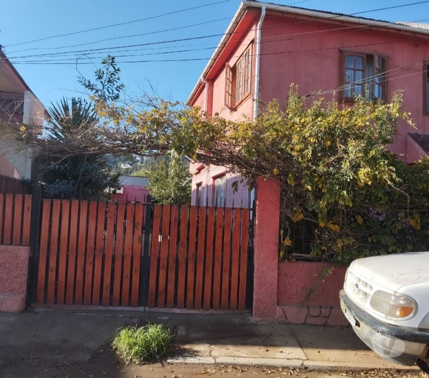 Bienes Raices Valparaíso Viña del Mar - Fotos de CASA CENTRAL CHORRILLOS BAJO VIÑA DEL MAR