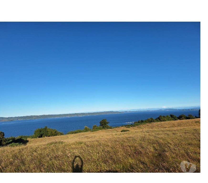 Venta de Haciendas Chiloé Castro - Fotos de Venta 4.5hás vista al mar e islas, agua, luz, camino.