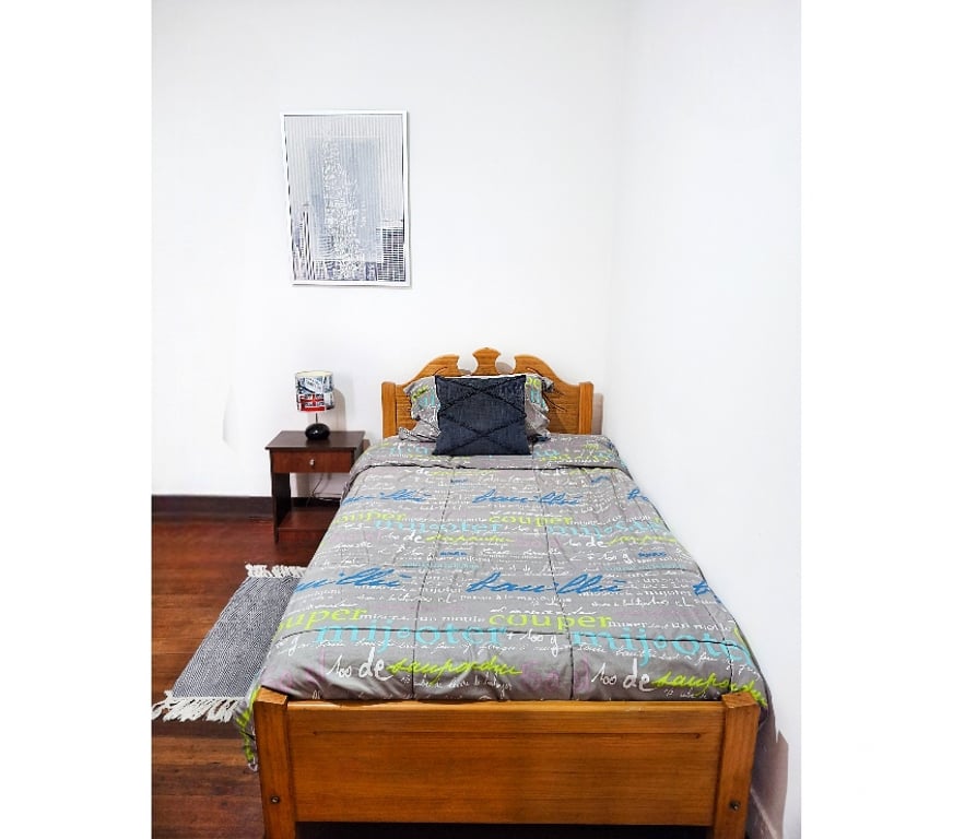 Arriendo de piezas Valparaíso Valparaíso - Fotos de Pieza Amoblada Centro de Valparaíso – ¡Todo Incluido!