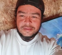 Pasivo 43 busco activo .amistad o relación Lee más abajoto