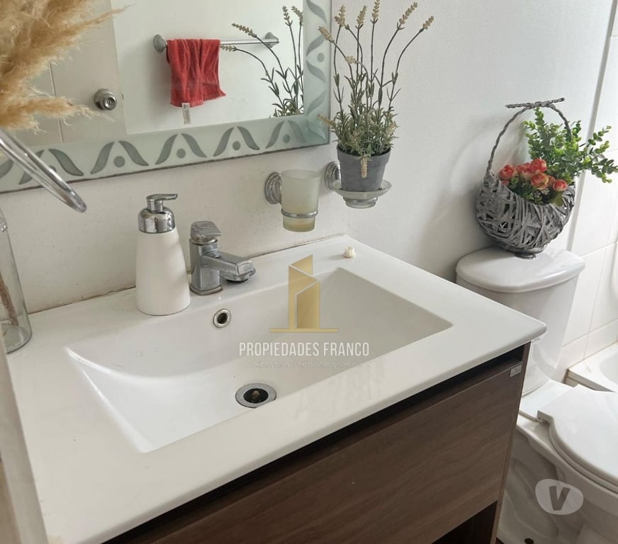 Bienes Raices Valparaíso Quilpué - Fotos de QUILPUE CASA REMODELADA EN VENTA 4D 3B CON PISCINA