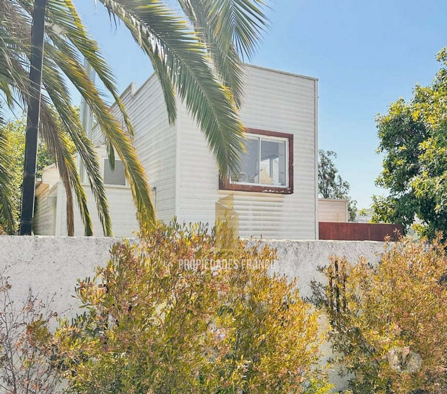 Bienes Raices Valparaíso Quilpué - Fotos de QUILPUE CASA REMODELADA EN VENTA 4D 3B CON PISCINA