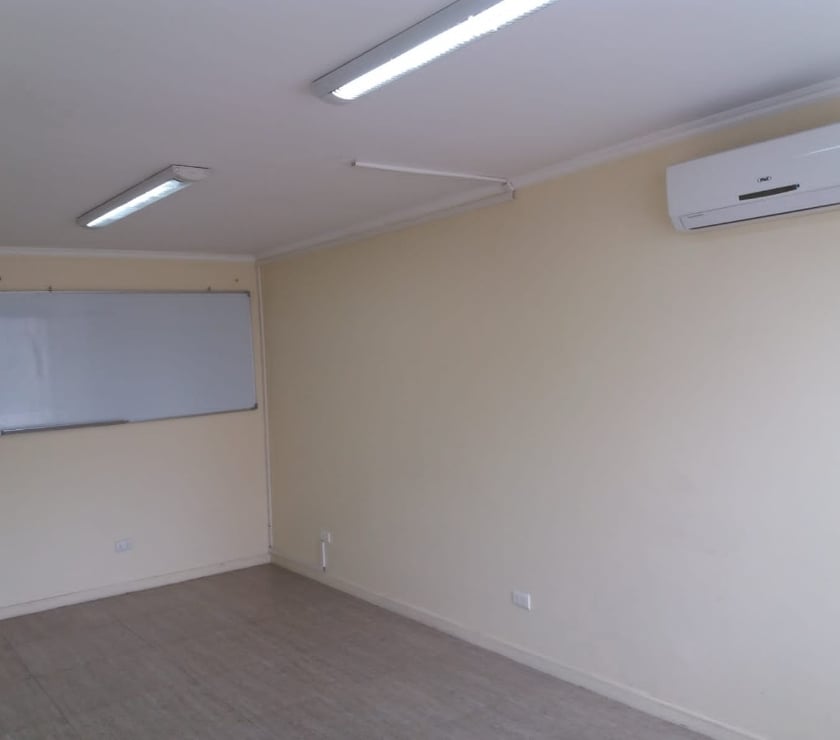 Arriendo oficinas Santiago Providencia - Fotos de Metro Pedro de Valdivia oficina 4privados y 1 recepcion